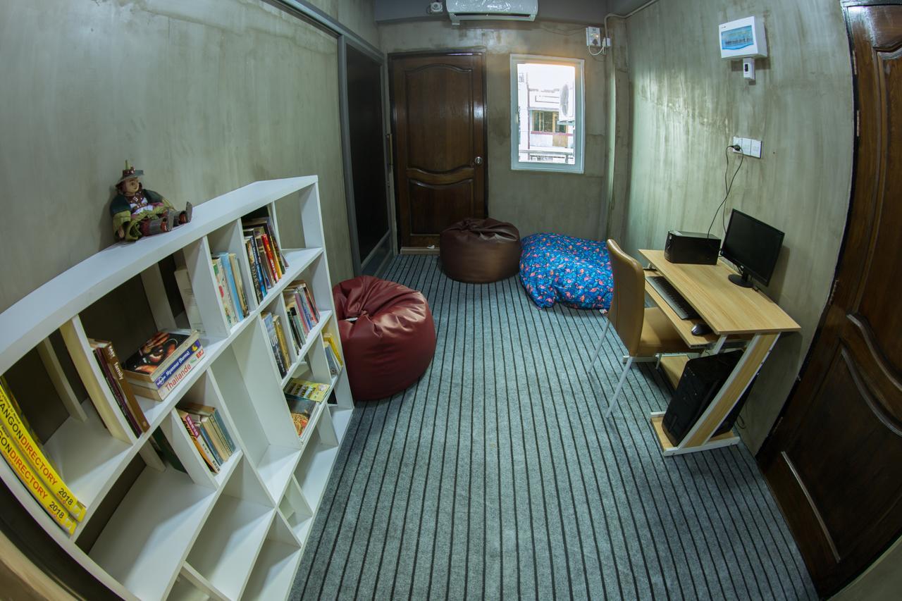 The Lodge Yangon Hostel Bagian luar foto