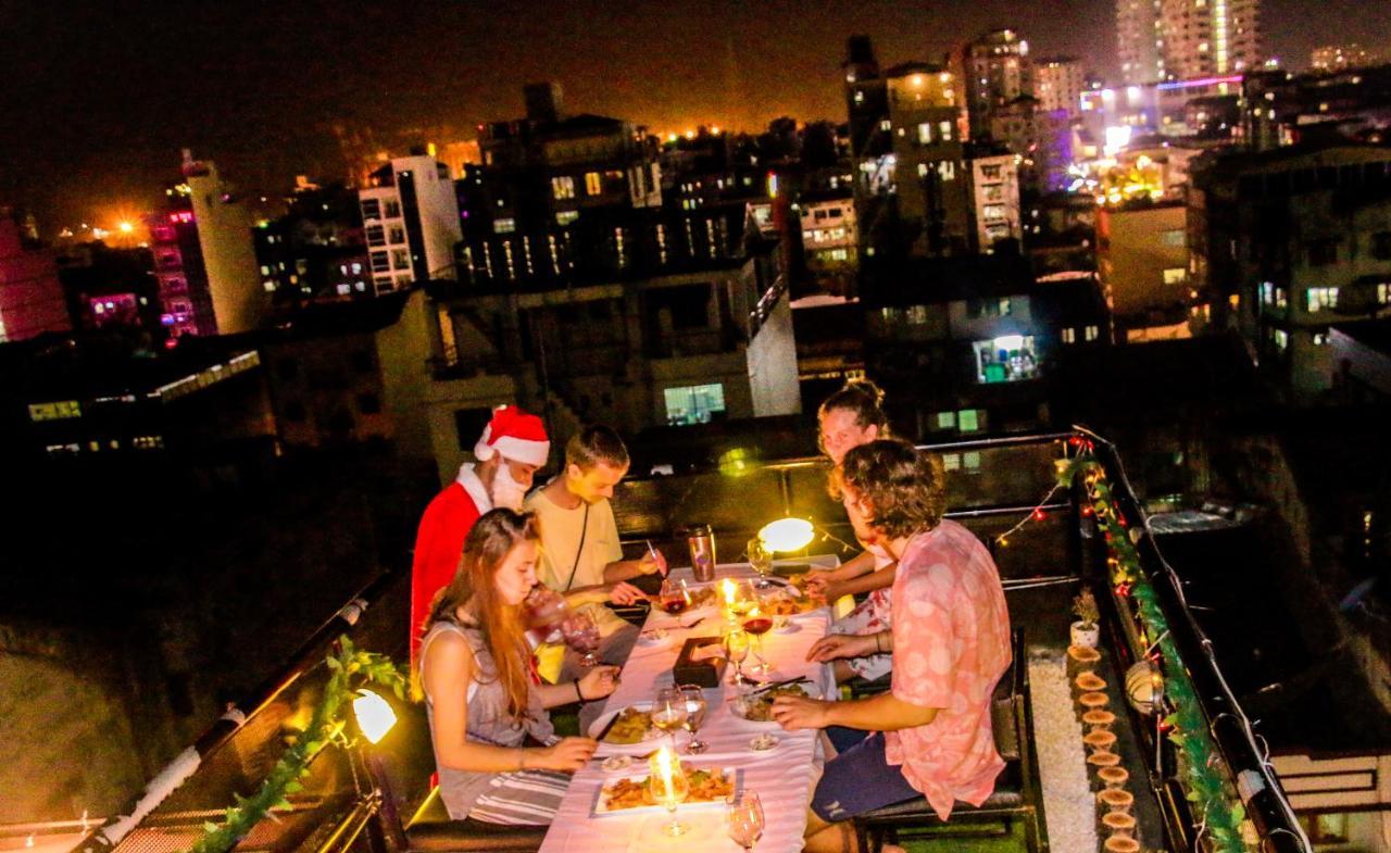 The Lodge Yangon Hostel Bagian luar foto