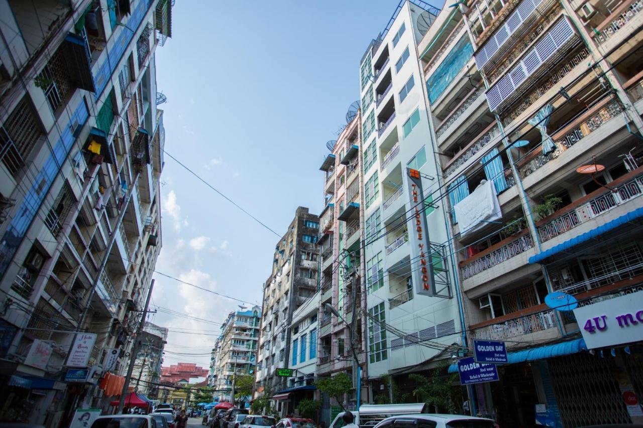 The Lodge Yangon Hostel Bagian luar foto